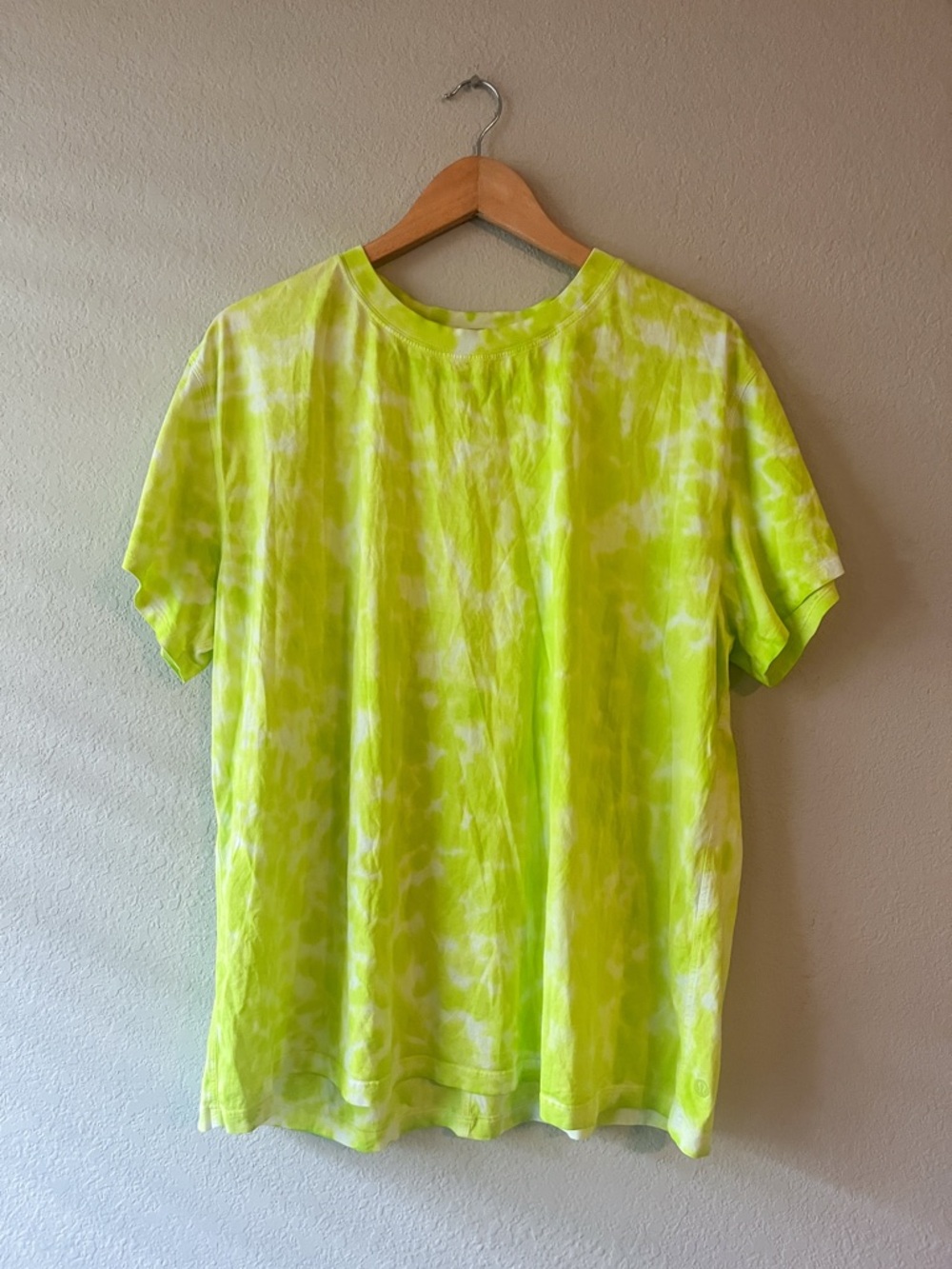 Lululemon Athletica All Yours Tee Bright Green Tie Dye Shirt Size 12